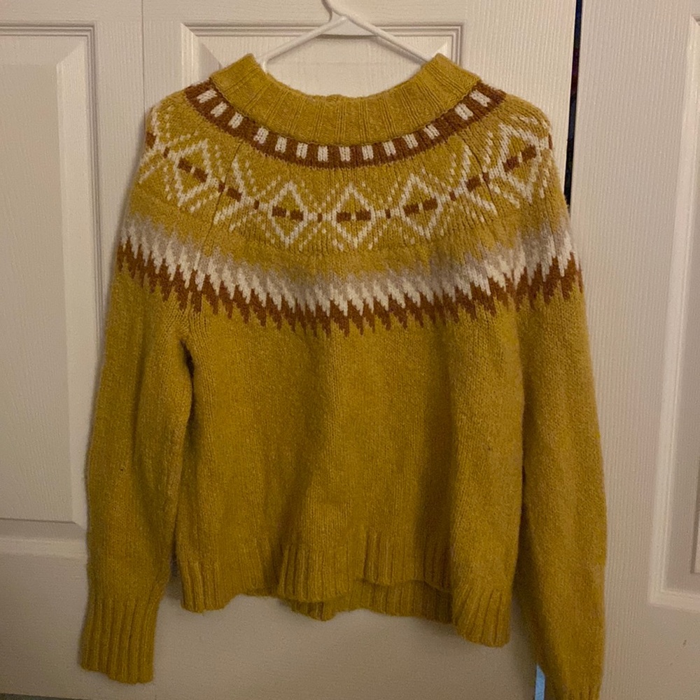 American Eagle Sweater